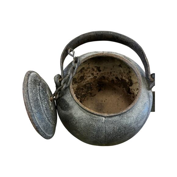 Antique 1800’s Cast Iron Tea Kettle Pot, Fire Cooking Hand maker - Picture 3 of 5